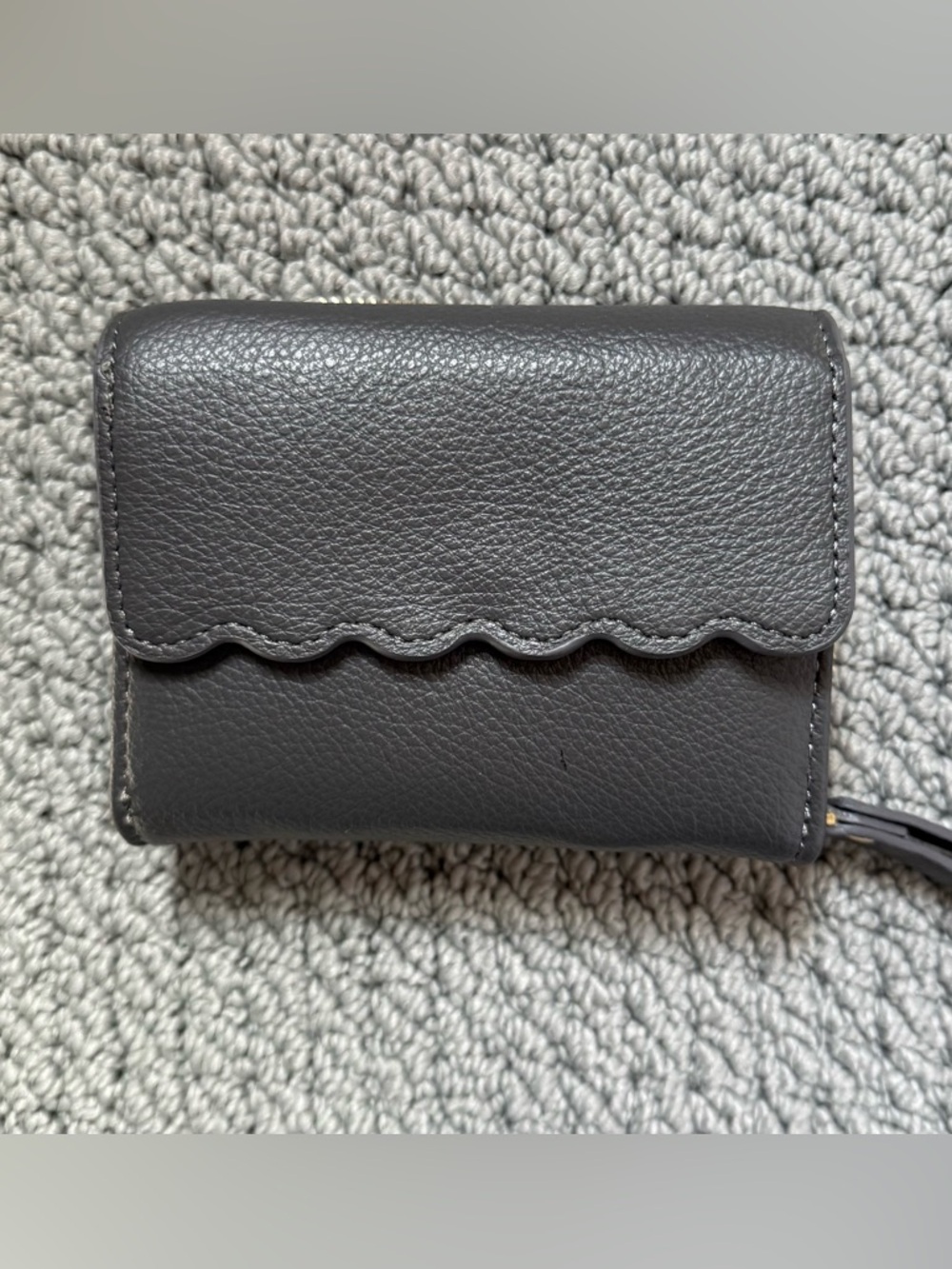 NY Purses Grey Zip Wallet